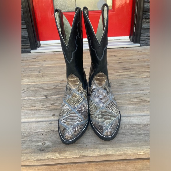 Men’s cowboy boots - Picture 2 of 5